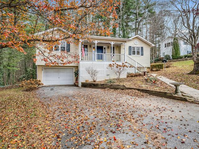 House for sale in Hendersonville, North Carolina