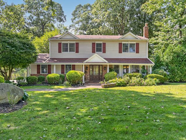 House for sale in Huntington, New York