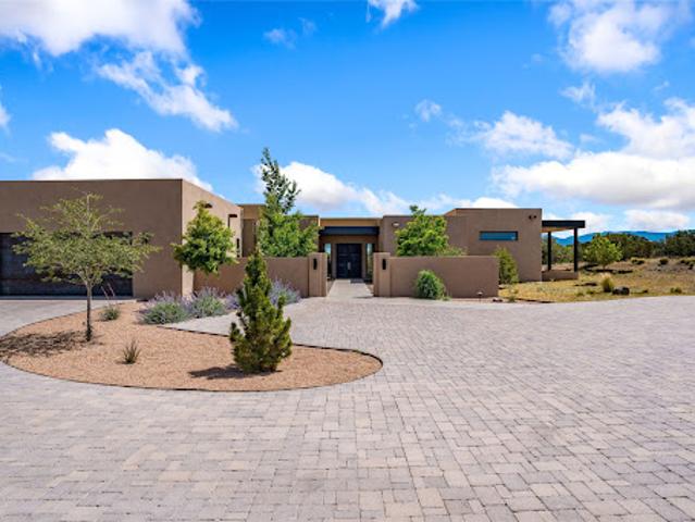 House for sale in Santa Fe, New Mexico