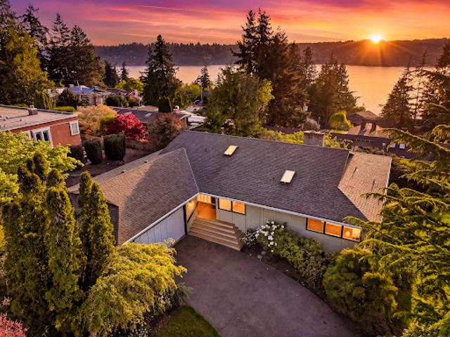 House for sale in Kenmore, Washington