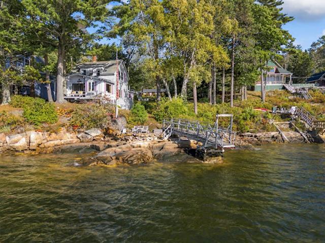House for sale in Maine