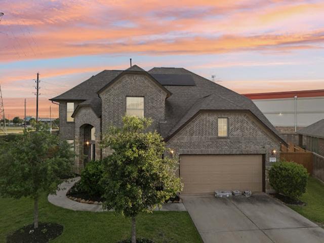 House for sale in Cypress