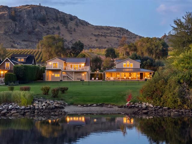 House for sale in Orondo, Douglas County