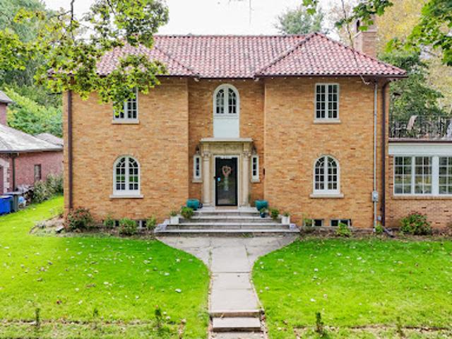 House for sale in Mount Vernon, New York
