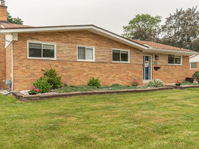 House for sale in Livonia