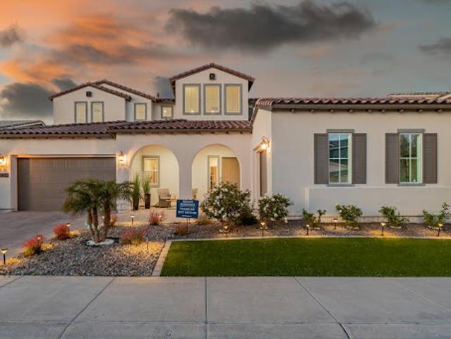House for sale in Surprise, Arizona