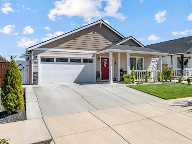 House for sale in Oregonia