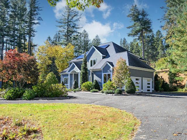 House for sale in Newtown, Western Connecticut Planning Region