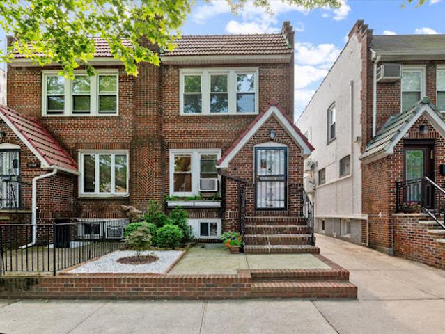 House for sale in Brooklyn House for sale in Brooklyn