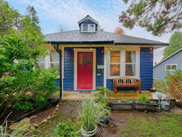 House for sale in North Vancouver House for sale in North Vancouver