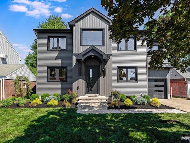 House for sale in Fair Lawn, New Jersey