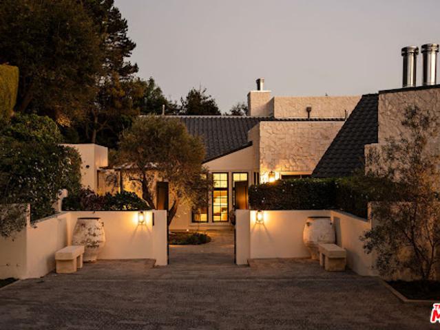 House for sale in Los Angeles, Los Angeles County