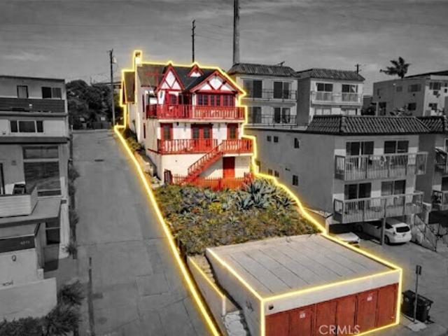 House for sale in Manhattan Beach, California