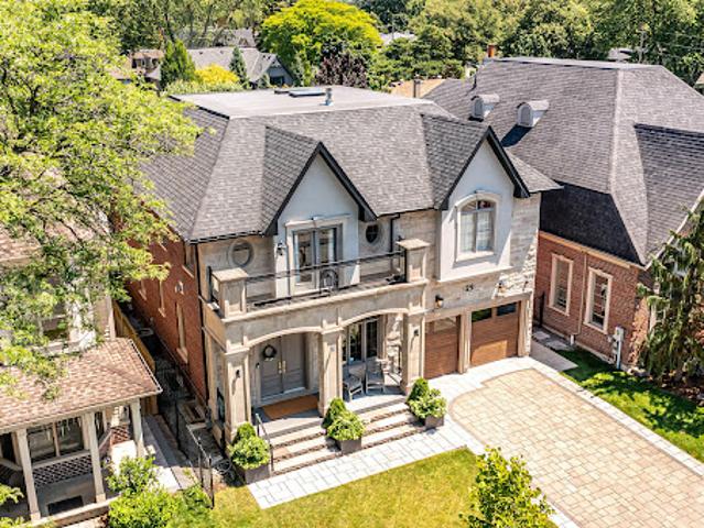 House for sale in Mississauga, Ontario
