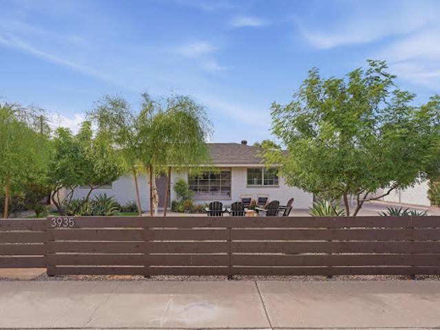 House for sale in Phoenix, Maricopa County