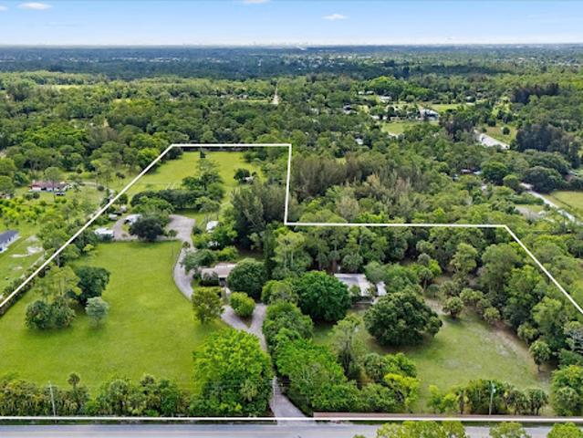 House for sale in Loxahatchee, Florida