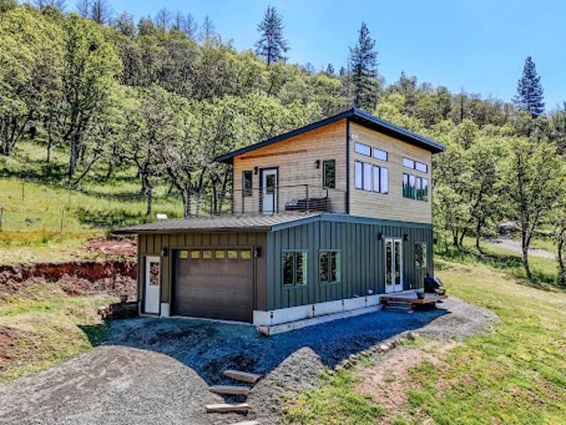 House for sale in Oregonia
