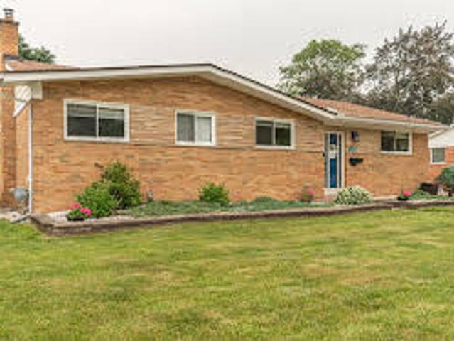 House for sale in Livonia