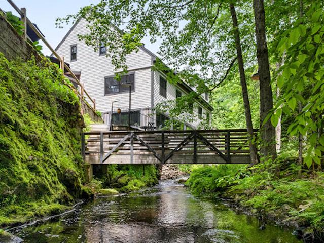 House for sale in Cumberland Center, Maine