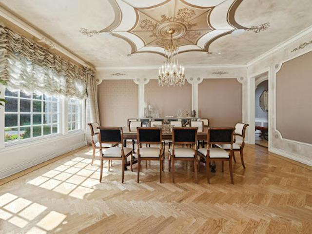 House for sale in Syosset, Nassau County