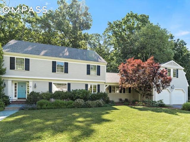 House for sale in Wellesley, Massachusetts