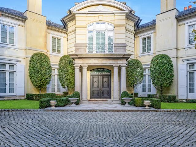 House for sale in Alpine, New Jersey
