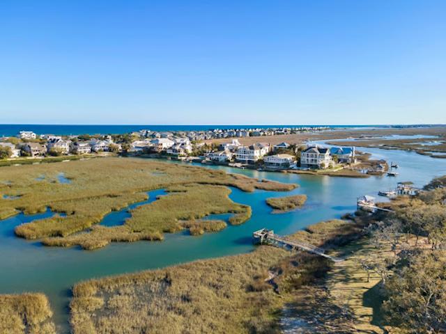 House for sale in Pawleys Island, South Carolina