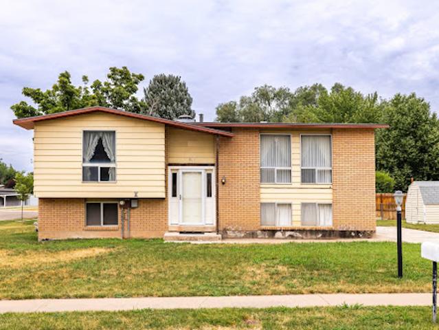 House for sale in Layton, Utah