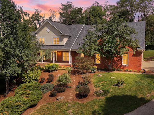 House for sale in Prospect, Kentucky