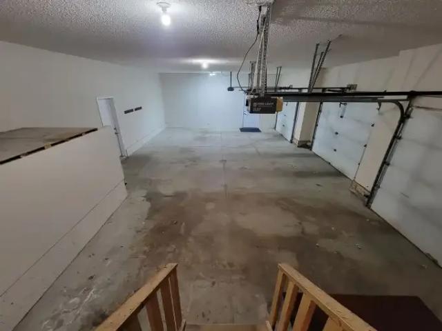 House for rent in Deer Mountain, Strathcona County