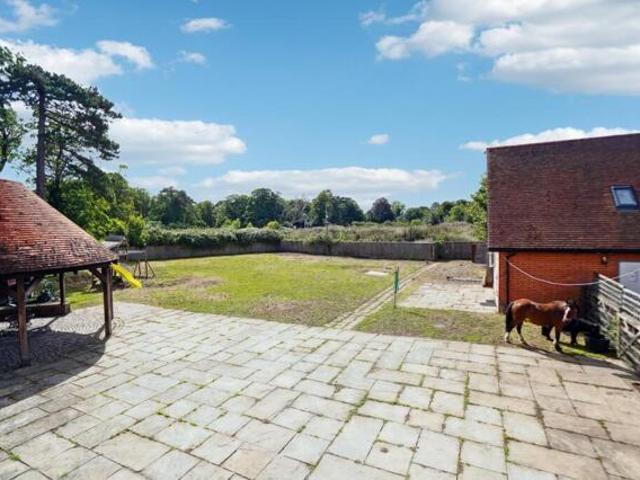 House for sale in Burnham, Slough