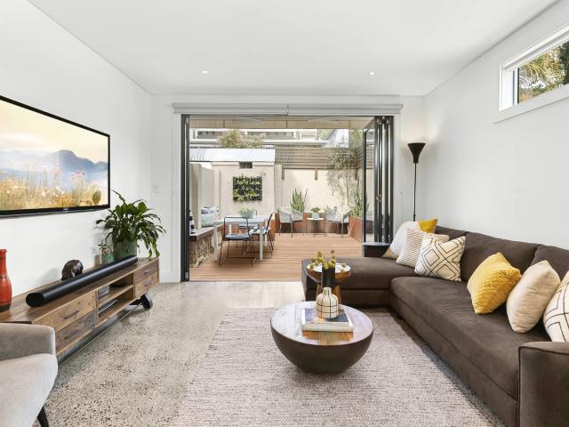 House for rent in Lower North Shore, Sydney