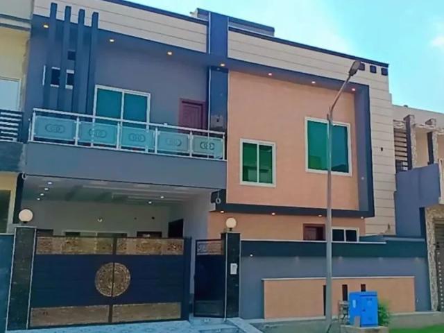 House for sale in Faisalabad, Islamabad Capital Territory