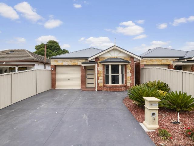 House for rent in Henley Beach, Adelaide