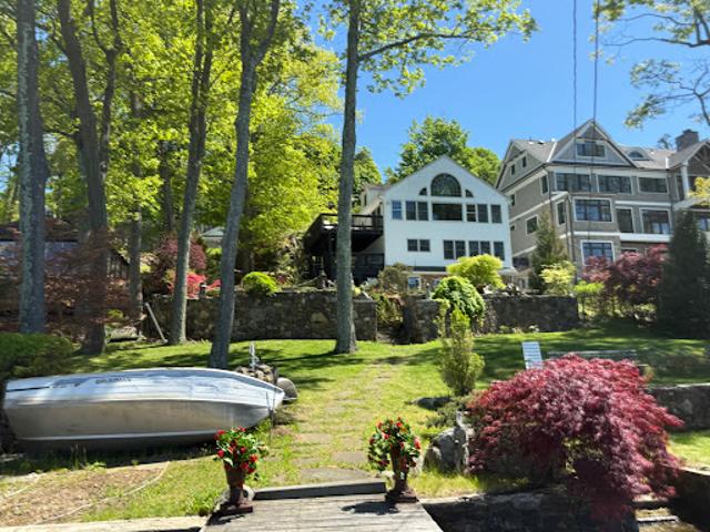 House for sale in Landing, New Jersey
