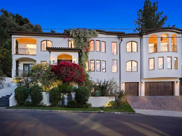 House for sale in Studio City Neighborhood Council District, Canoga Park