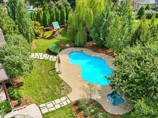 House for sale in Prospect, Kentucky