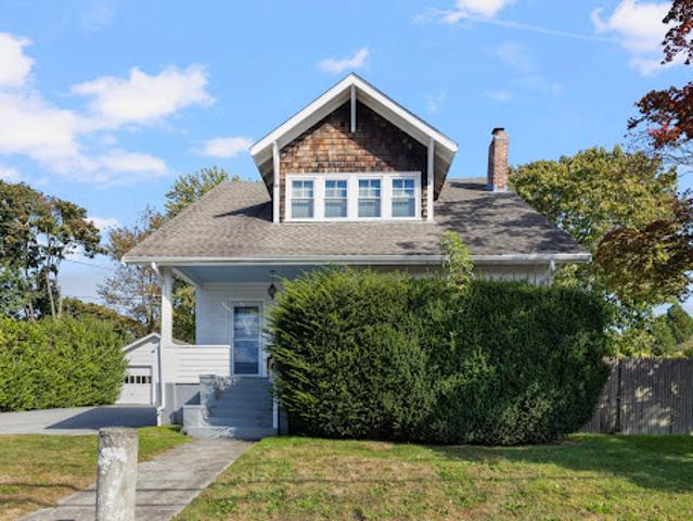 House for rent in Middletown, Rhode Island