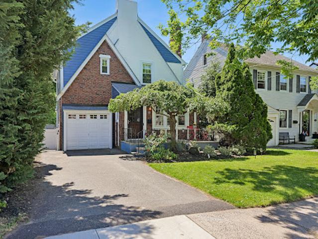 House for sale in Bloomfield, New Jersey