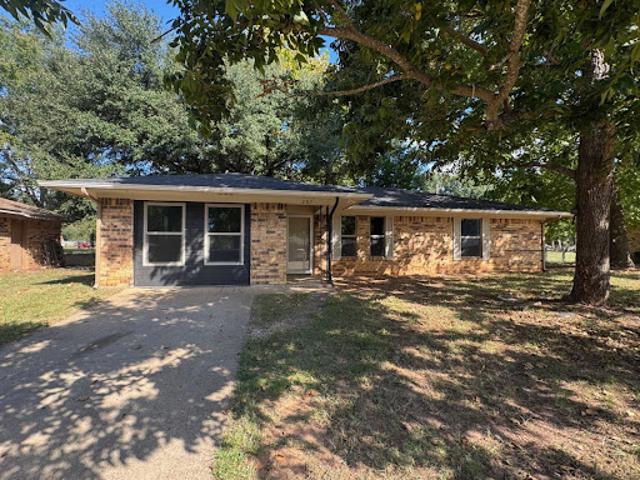 House for sale in Palestine, Texas