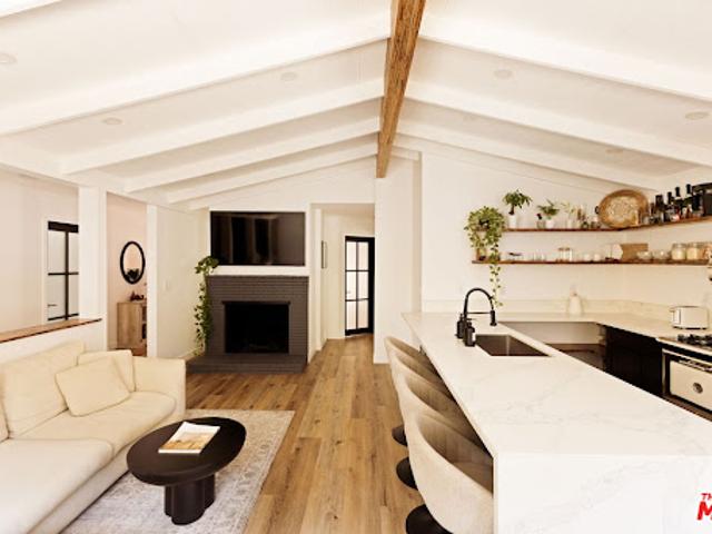 House for sale in Canoga Park, California