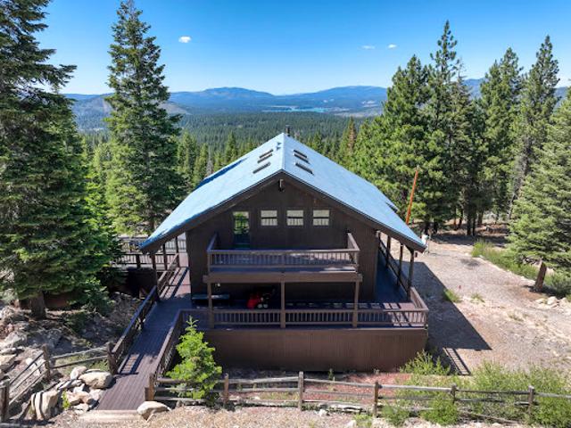 House for sale in Truckee