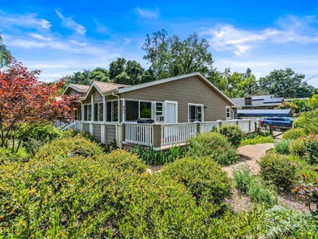 House for sale in Saint Helena, California