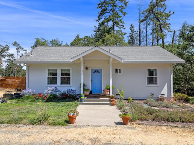 House for sale in Angwin, California