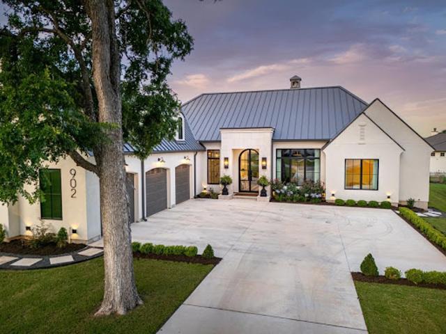 House for sale in Georgetown