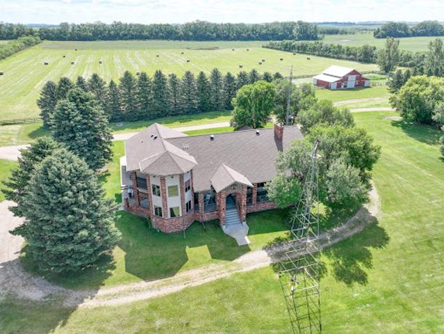 House for sale in Bowdon, Wells County