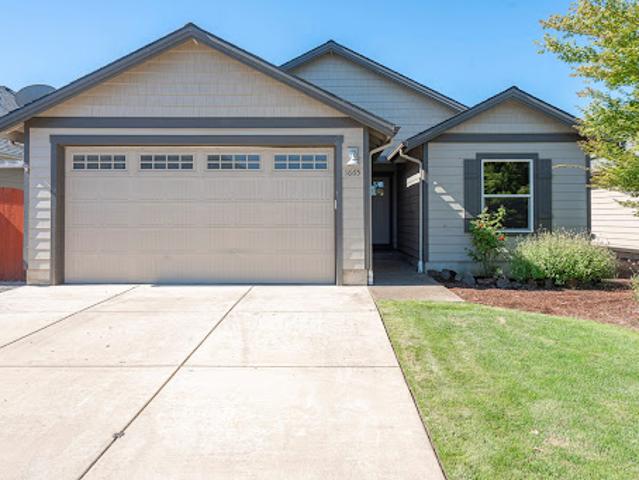 House for sale in Oregonia