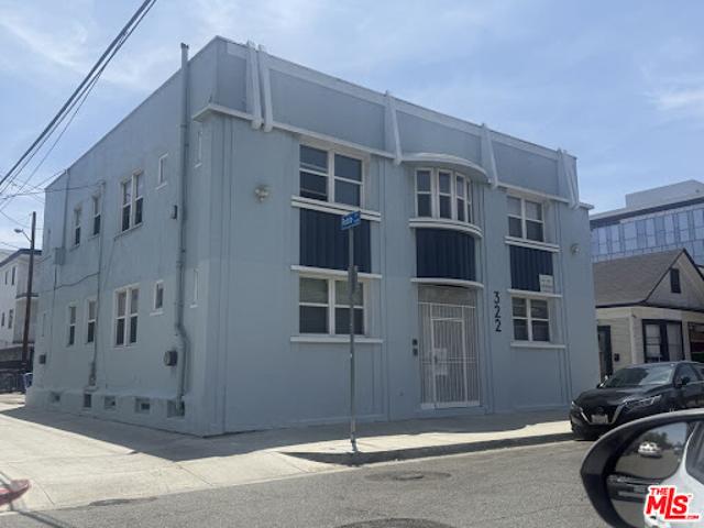 House for sale in Long Beach, California