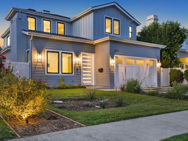 House for sale in Canoga Park, California