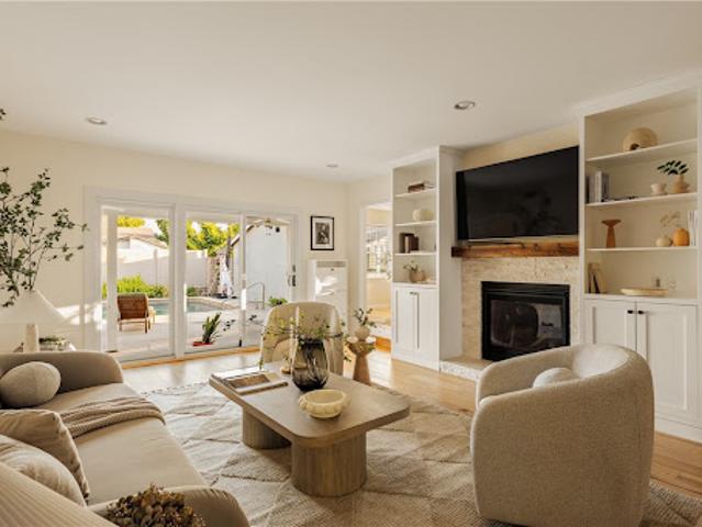House for sale in Woodland Hills-Warner Center Neighborhood Council District, Canoga Park